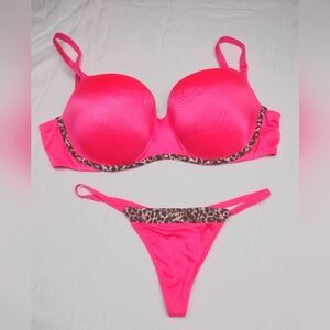 VS KNOCKOUT series bra & panty set. 34DD G-string size Med. Pink/leopard.